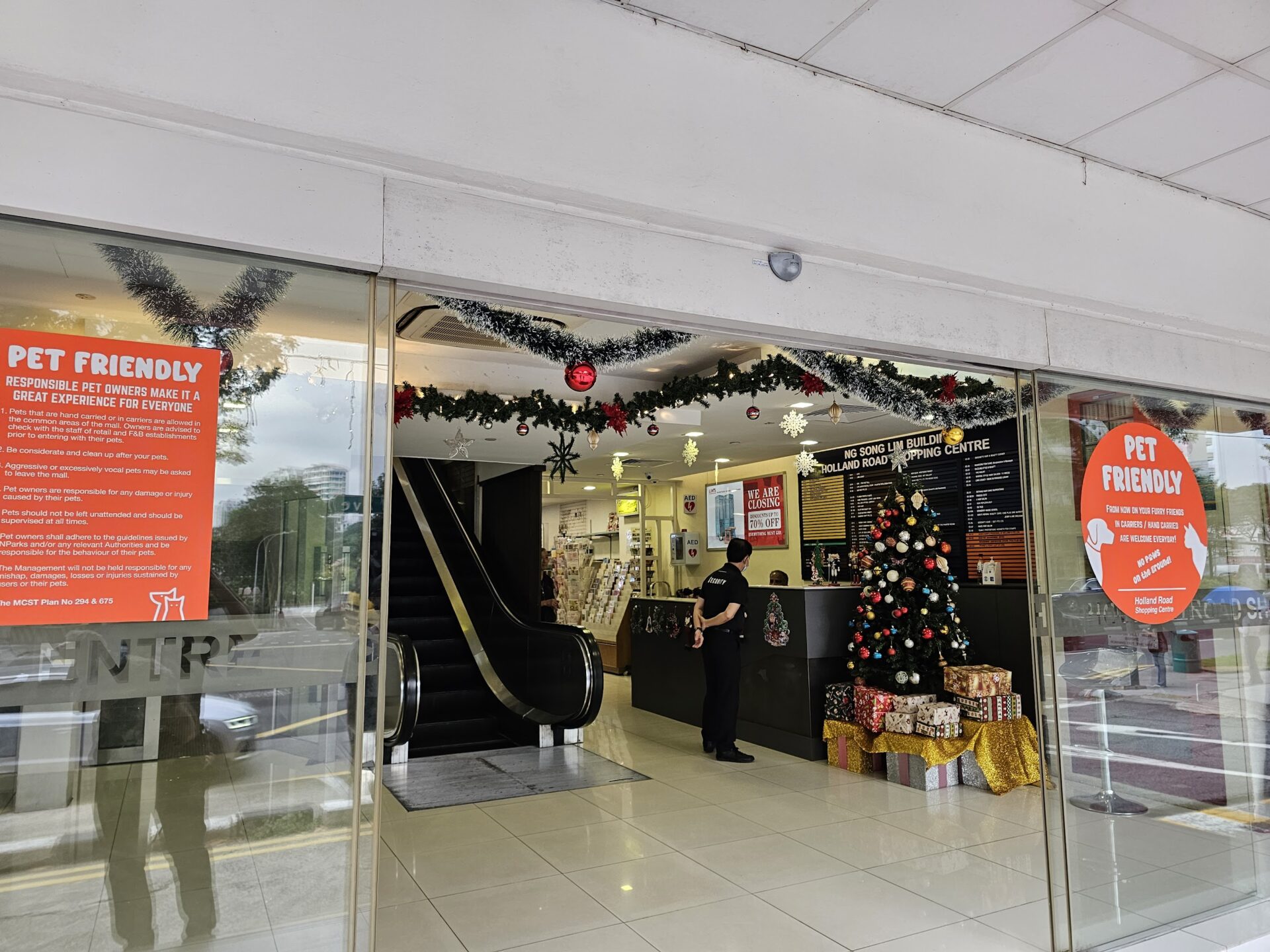 Holland Road Shopping Centre - Petfriendly Singapore